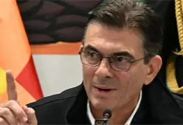 Presidente de Bolivia descarta renuncia y busca soluciones