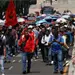 Conflicto entre la CNTE y autoridades por represi&oacute;n en marcha