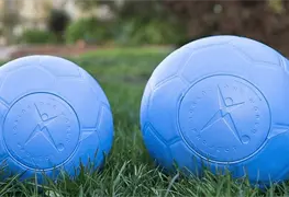 Desaparecen 15 mil balones donados en M&eacute;xico
