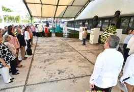 Claudia G&oacute;mez del Rosario brilla en Encuentro literario Jos&eacute; Carlos Becerra