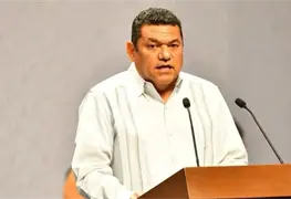Trasciende la renuncia de varios colaboradores de Javier May