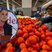Claudia Sheinbaum busca frenar alza de precios en jitomate, papa y chile