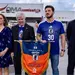 Samuel Garc&iacute;a recibe a la selecci&oacute;n de Jap&oacute;n con sombreros vaqueros en Monterrey
