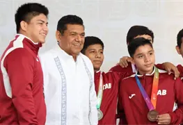 Atletas no est&aacute;n solos: Javier May