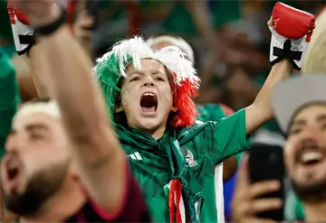 Vive el debut mundialista con pantalla gigante y ambiente de estadio en El Merendero