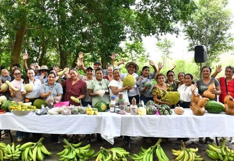 Javier May supervisa programa Sembrando Vida en Jalpa de M&eacute;ndez
