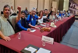 Gobierno propone aseguradora p&uacute;blica y fortalece Pensionissste