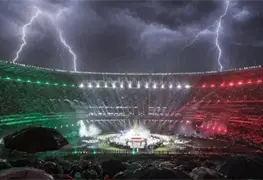Triunfo de M&eacute;xico en Mundial 2026 desata celebraci&oacute;n bajo la lluvia en el &Aacute;ngel de la Independencia