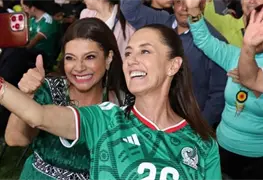 Claudia Sheinbaum y Clara Brugada en inauguraci&oacute;n del Mundial 2026 en la GAM de CDMX