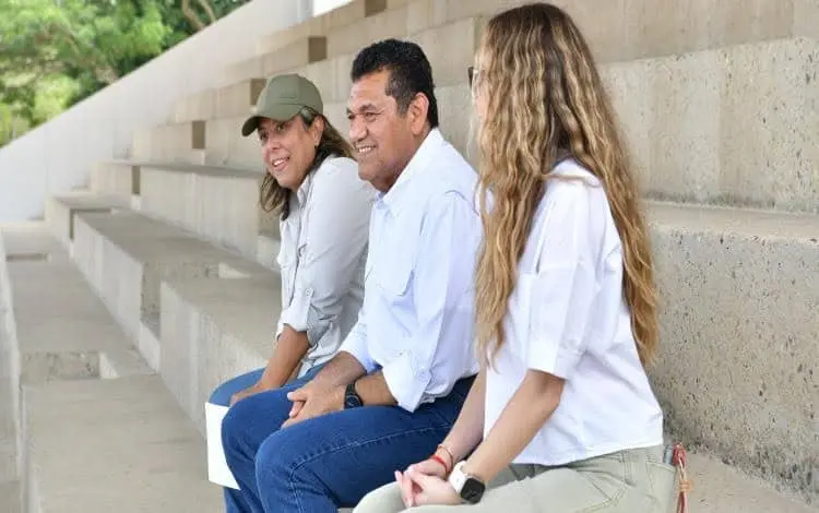 Gobernador Javier May supervisa pista del nuevo Patin&oacute;dromo en Deportivo Olimpia XXI