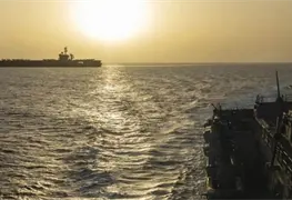 Comercio de petr&oacute;leo y gas fluye en el estrat&eacute;gico estrecho de Ormuz