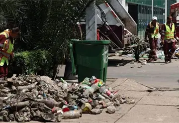 40 Toneladas de Basura Recolectadas en Z&oacute;calo y &Aacute;ngel por Triunfo del Tricolor