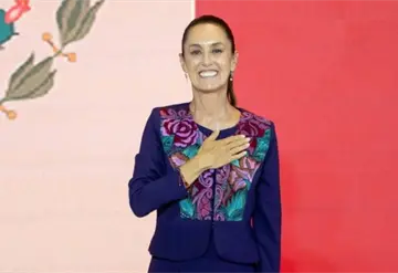 Claudia Sheinbaum, primera presidenta de M&eacute;xico, celebra 64 a&ntilde;os