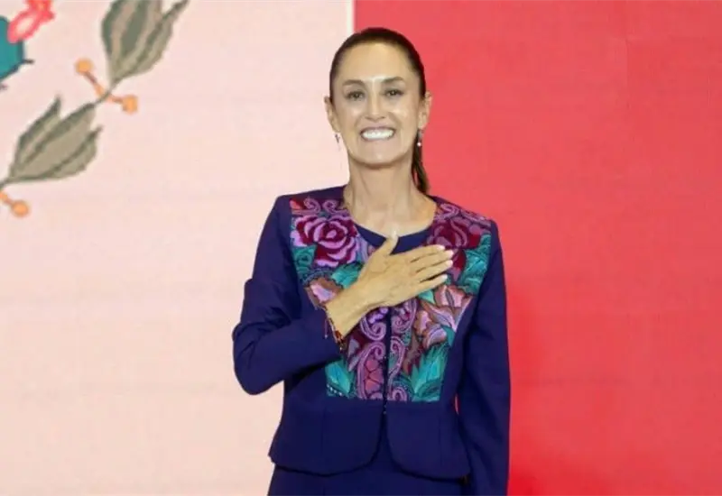 Claudia Sheinbaum, primera presidenta de M&eacute;xico, celebra 64 a&ntilde;os