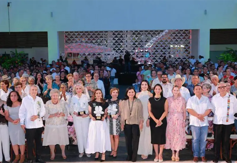Premio aportes en gastronom&iacute;a, bienestar y cultura otorgado en Villahermosa 2026