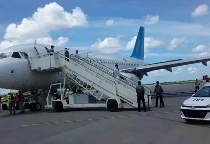 Cooperaci&oacute;n migratoria: Nuevo vuelo con migrantes cubanos