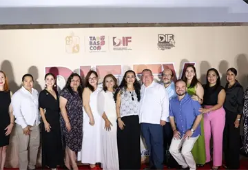 Aurora Raleigh de la Cruz presenta DIF TV &iexcl;Cerca de Ti!
