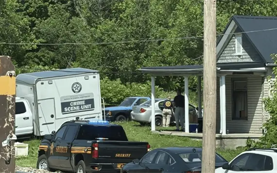 Familia detenida por maltrato infantil en Ohio