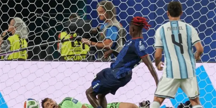 Albiceleste avanza en el Mundial tras partido de infarto