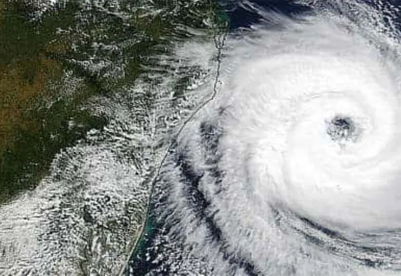 Vientos de 289 km/h golpean la isla de Rota
