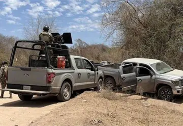 Enfrentamiento en Sinaloa deja un elemento naval muerto y varios civiles armados abatidos