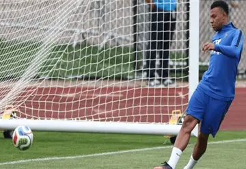 Investigaci&oacute;n abierta por insultos racistas a Mbapp&eacute;