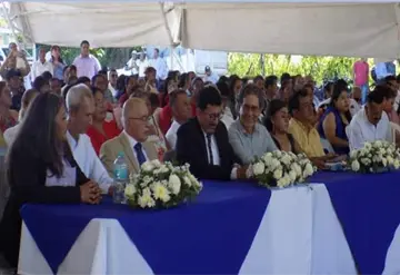 Hist&oacute;rico d&iacute;a para Jonuta, universidad popular de los R&iacute;os entrega t&iacute;tulos y c&eacute;dulas profesionales