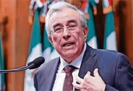 Rub&eacute;n Rocha Moya reaparece p&uacute;blicamente para desmentir ubicaci&oacute;n en Sinaloa