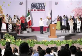 "Firmes, pilares de la transformaci&oacute;n"