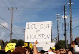 Controversia por muerte de mexicano en operativo del ICE