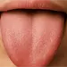 &iquest;Qu&eacute; dice el color de tu lengua sobre tu salud?