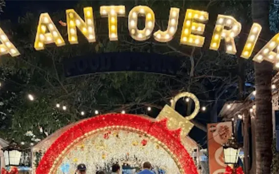 Desalojada antojer&iacute;a Food Park de terreno p&uacute;blico en Tabasco 2000