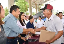 Inversi&oacute;n en infraestructura y servicios gratuitos en Huimanguillo