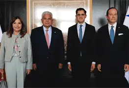 Mulino y Sheinbaum dialogan en Palacio Nacional