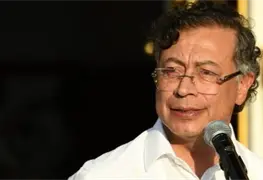 Gustavo Petro insta a la resistencia pac&iacute;fica en su discurso de despedida