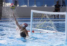 Mexico arrasa 30-2 a Guatemala en waterpolo femenil