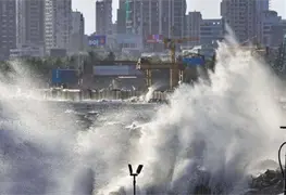 Evacuadas m&aacute;s de 340 mil personas en el sur de China por tif&oacute;n Noul